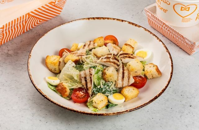 Цезарь с куриной грудкой Цезарь с куриной грудкой
